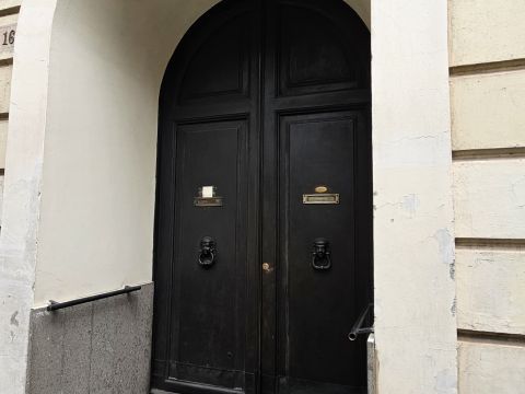 Via Giuseppe Sensales, 16