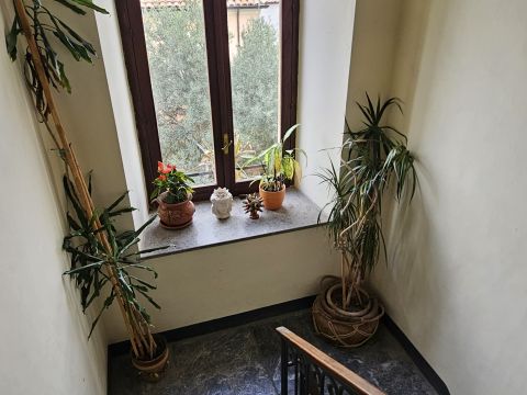 Via Giuseppe Sensales, 16