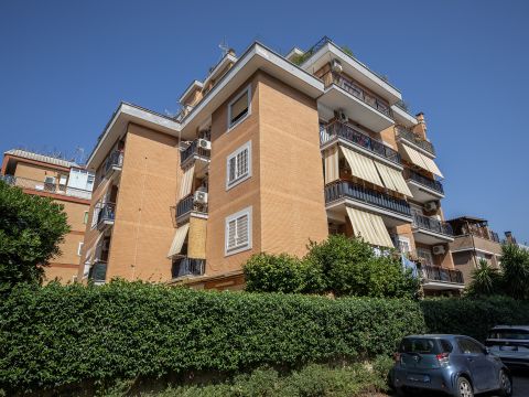 Via Antonio Santoro, 8