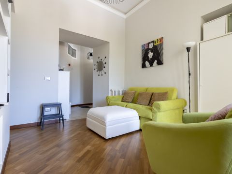 Via Giuseppe Poerio, 74