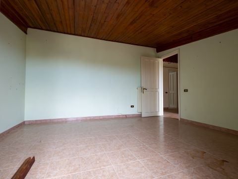 Via Carlo V 109