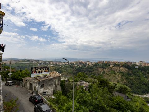 Via Carlo V 109