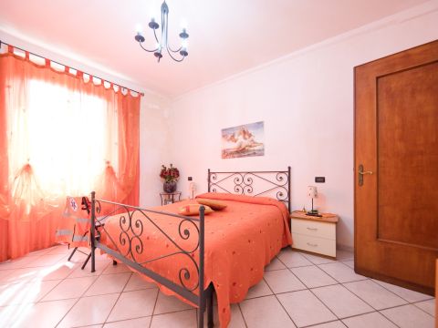 Via Antonietta Massuccone Mazzini, 20