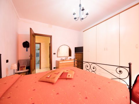 Via Antonietta Massuccone Mazzini, 20
