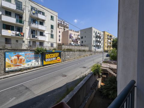 Viale dei Bizantini, 75