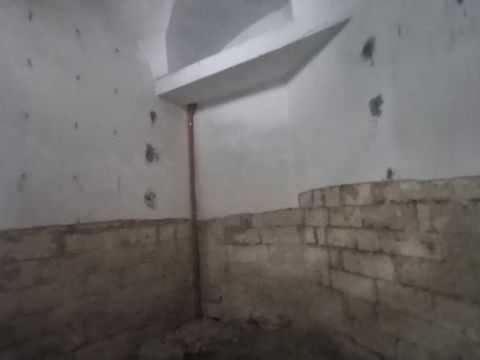 Via Cesare Battisti, 12