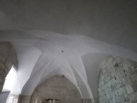 Via Cesare Battisti, 12