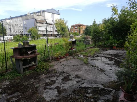 Via Brigate Partigiane, 92