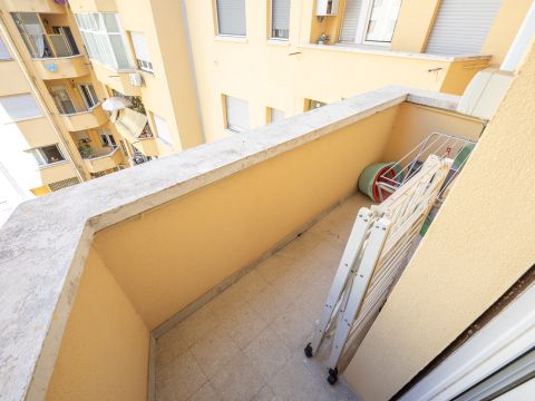 Via Sebastiano Ziani, 44