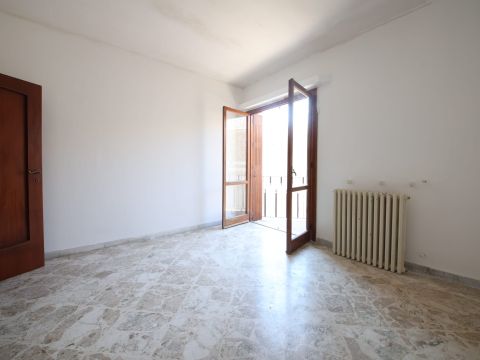 Via Giovanna Maria Moricino 2, Centro Storico, Brindisi