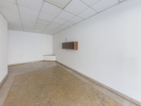 Via Francesco Rolla, 13