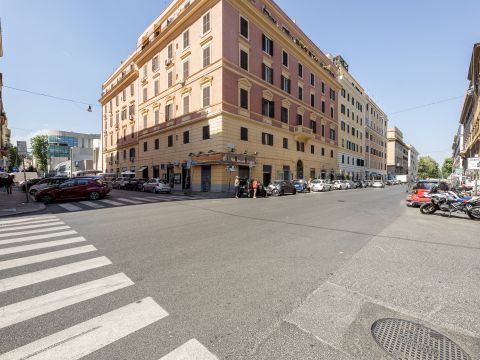 Via Candia, 66