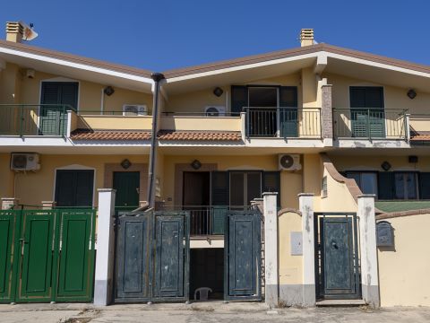 Via Reggio Calabria, 20
