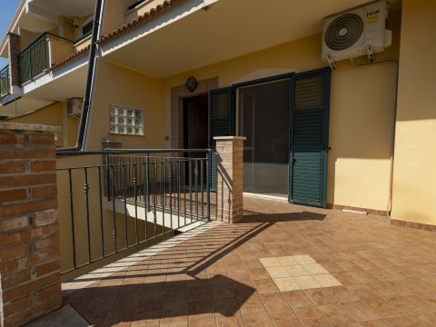 Via Reggio Calabria, 20