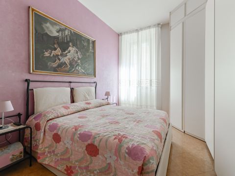 Viale Nazario Sauro, 5