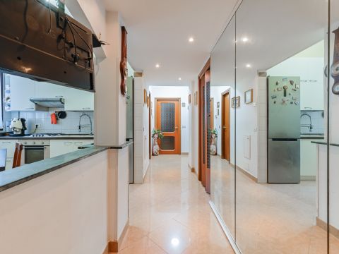 Viale Nazario Sauro, 5