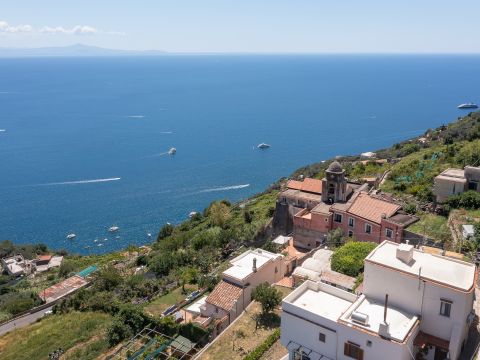 Via S. Pietro alla Costa