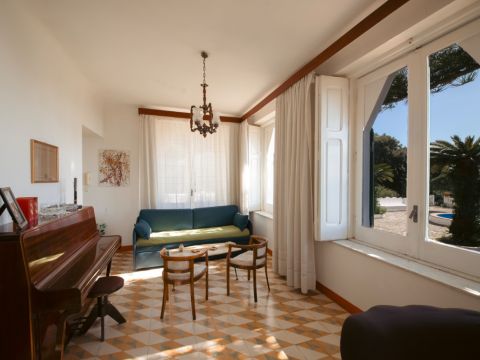 Via Vallina, 4
