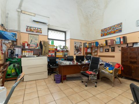 Piazza Maravigna, 9