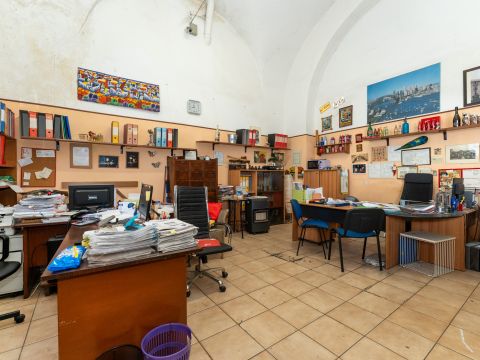 Piazza Maravigna, 9