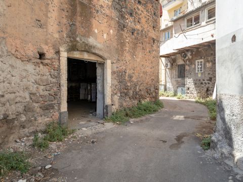 Piazza Maravigna, 9