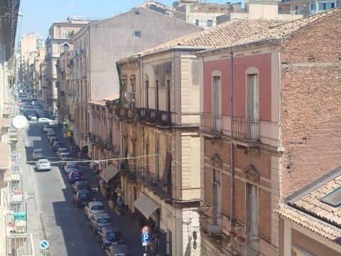 Via Caronda, 7