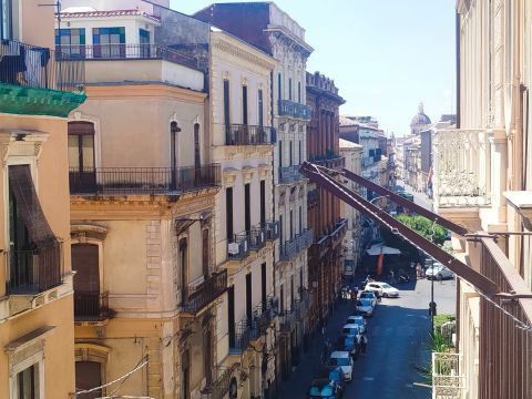 Via Caronda, 7