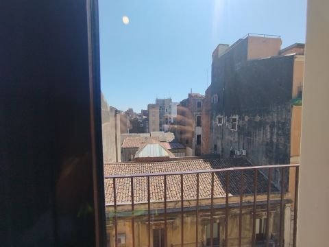 Via Caronda, 7