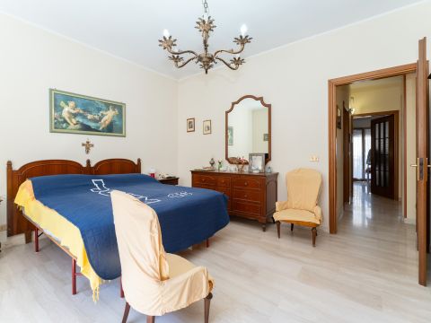 Via Santa Barbara, 39