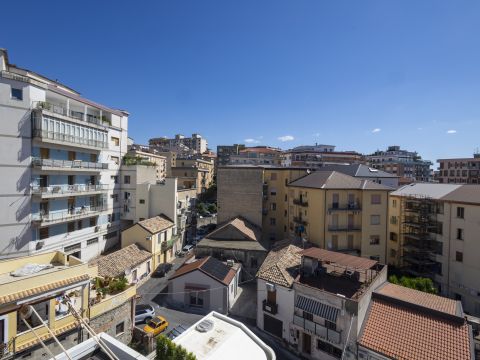 Via Silvio Paternostro, 10