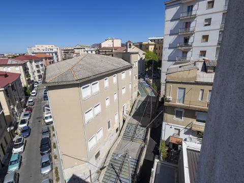 Via Silvio Paternostro, 10