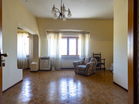 Via Domenico Mottola d'Amato 37