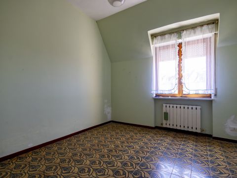 Via Domenico Mottola d'Amato 37