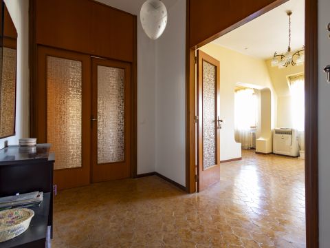 Via Domenico Mottola d'Amato 37