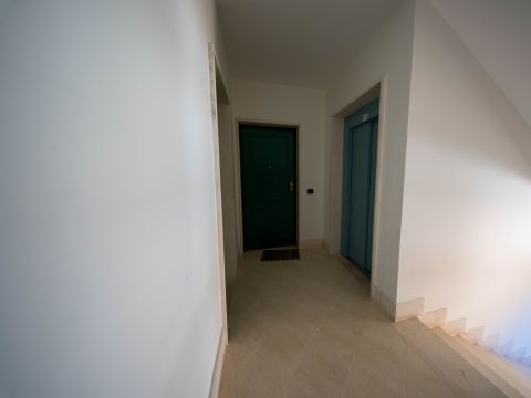 Via Paolo Galleri, 3-5