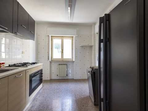 Viale dei Bizantini, 2