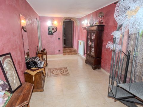 Via Piedisole, 11