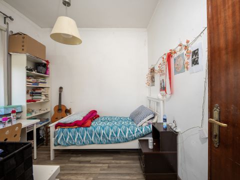 Via Camesena, 25