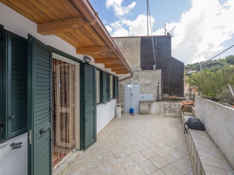 Via degli Amici 24