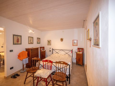 Via degli Amici 24