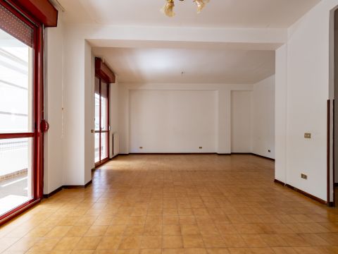 Via Magenta, 13A