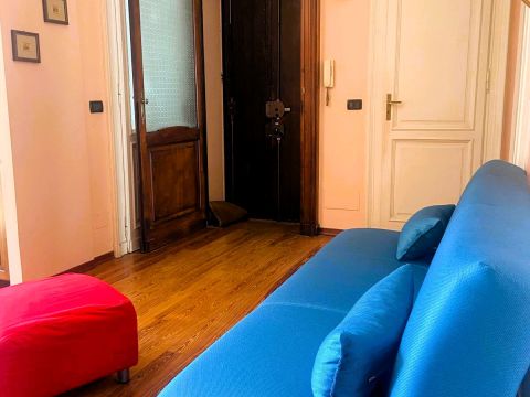 Via Carlo Tenivelli, 4