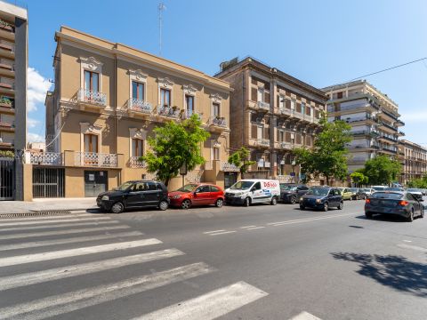 Viale Mario Rapisardi, 108