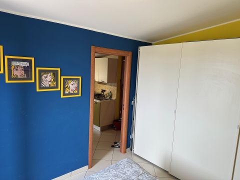 Via Sandro Pertini, 6