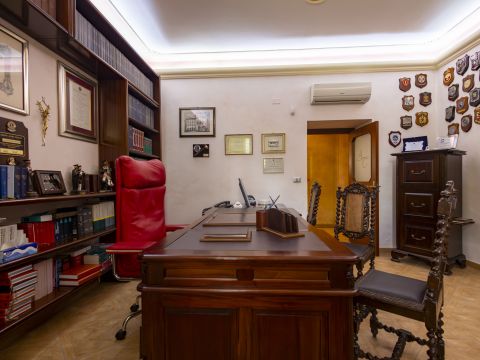 Via Elvidio Borelli, 6