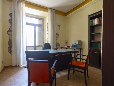 Via Elvidio Borelli, 6
