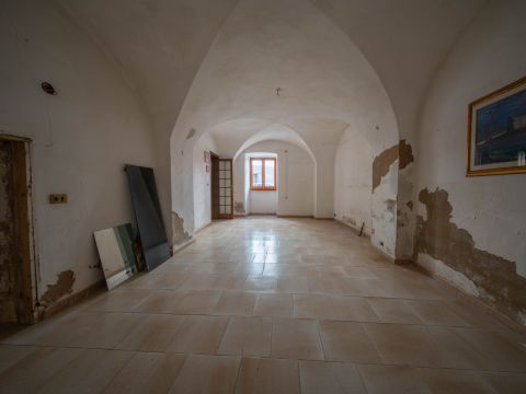 Via Giuseppe Verdi, 8