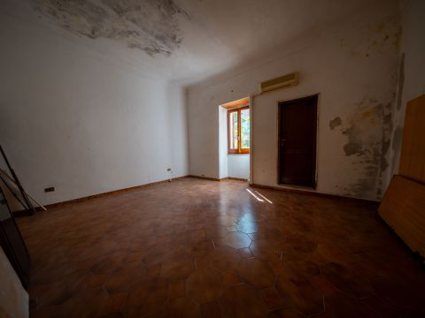 Via Giuseppe Verdi, 8