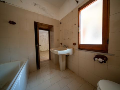 Via Giuseppe Verdi, 8