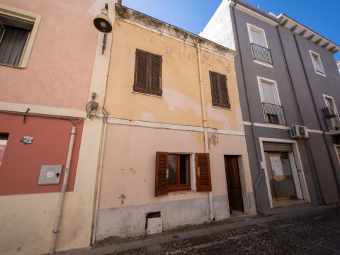 Via Giuseppe Verdi, 8